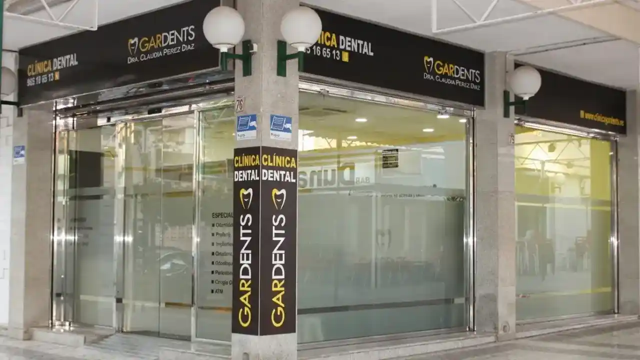 Gardents dental clinic exterior at CC Garden Playa Playa de San Juan Alicante